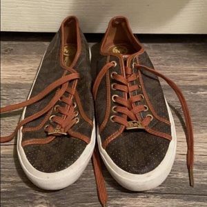 Michael Kors. Worn One Timw.